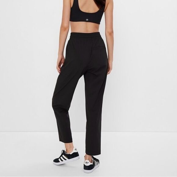 Gap High Rise Runaround Pants Women's Black Joggers - Picture 2 of 5